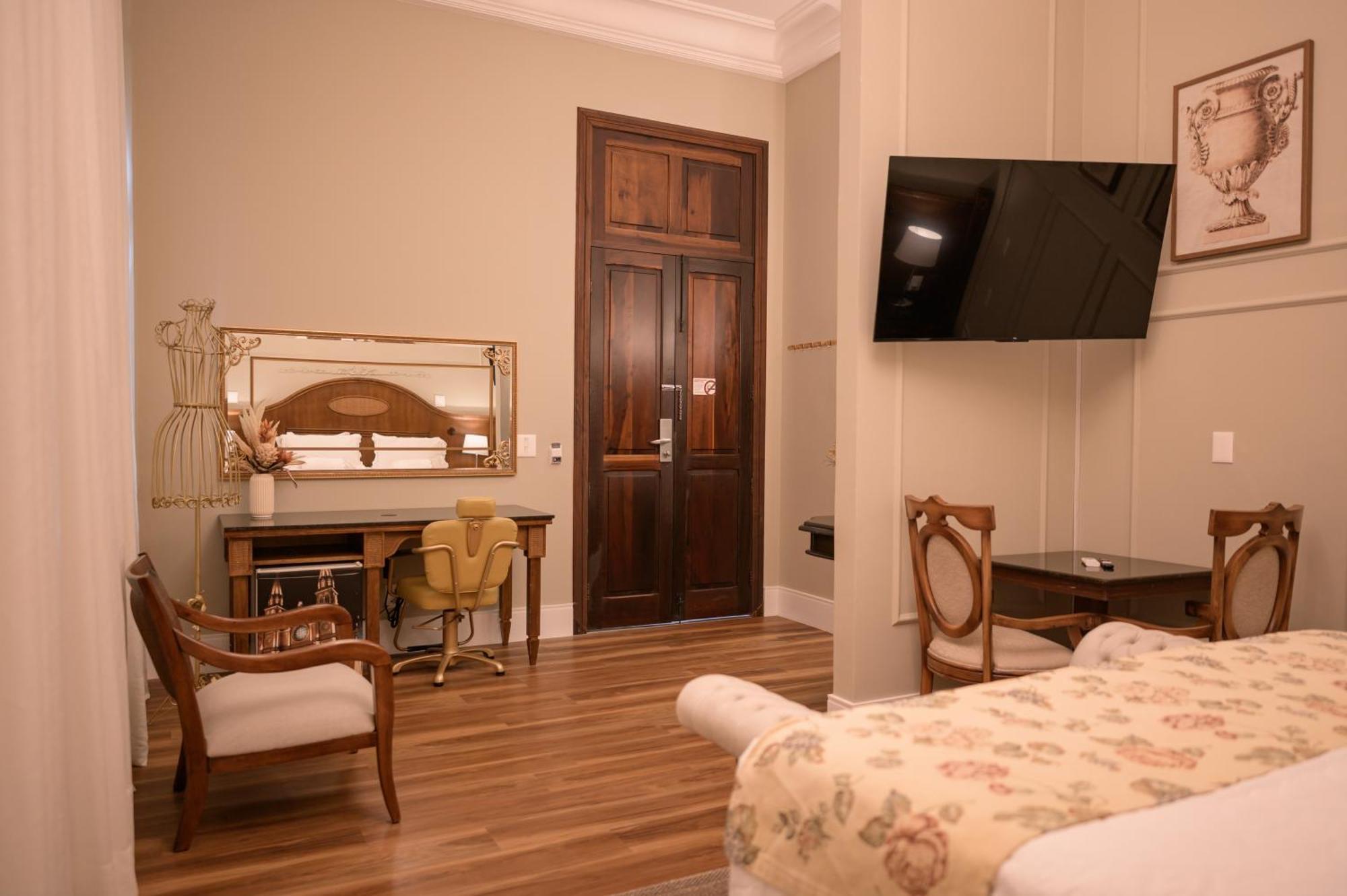 Hotel Johnscher By Sj - San Juan Curitiba